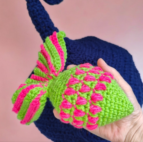 Handmade Crochet Fairy Elven Cat / Small Pet Bed and Toy - Picture 5 of 6